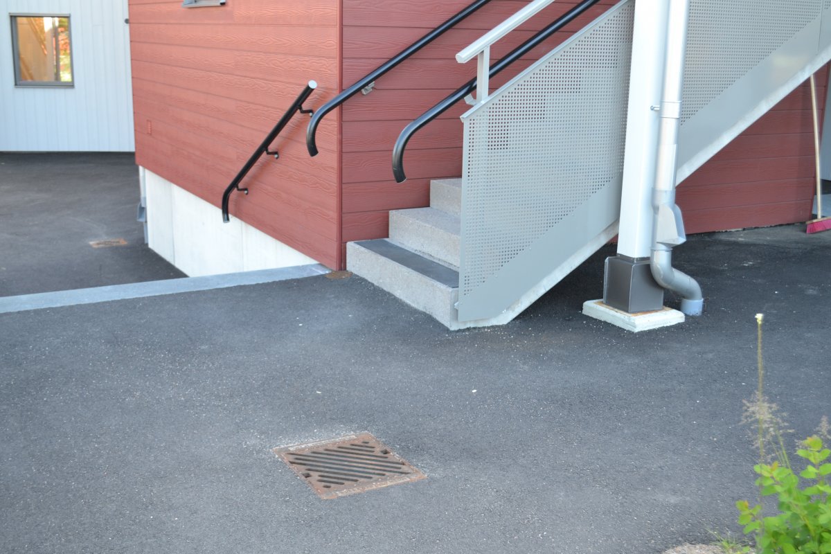 Steps in Ingared made safe with Stairtile | Gradus